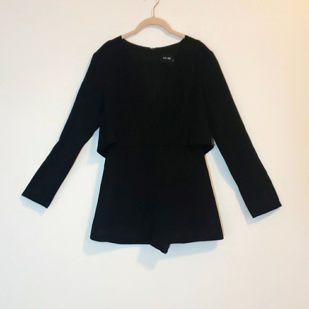 Womens black sz M cape shorts romper long sleeve V